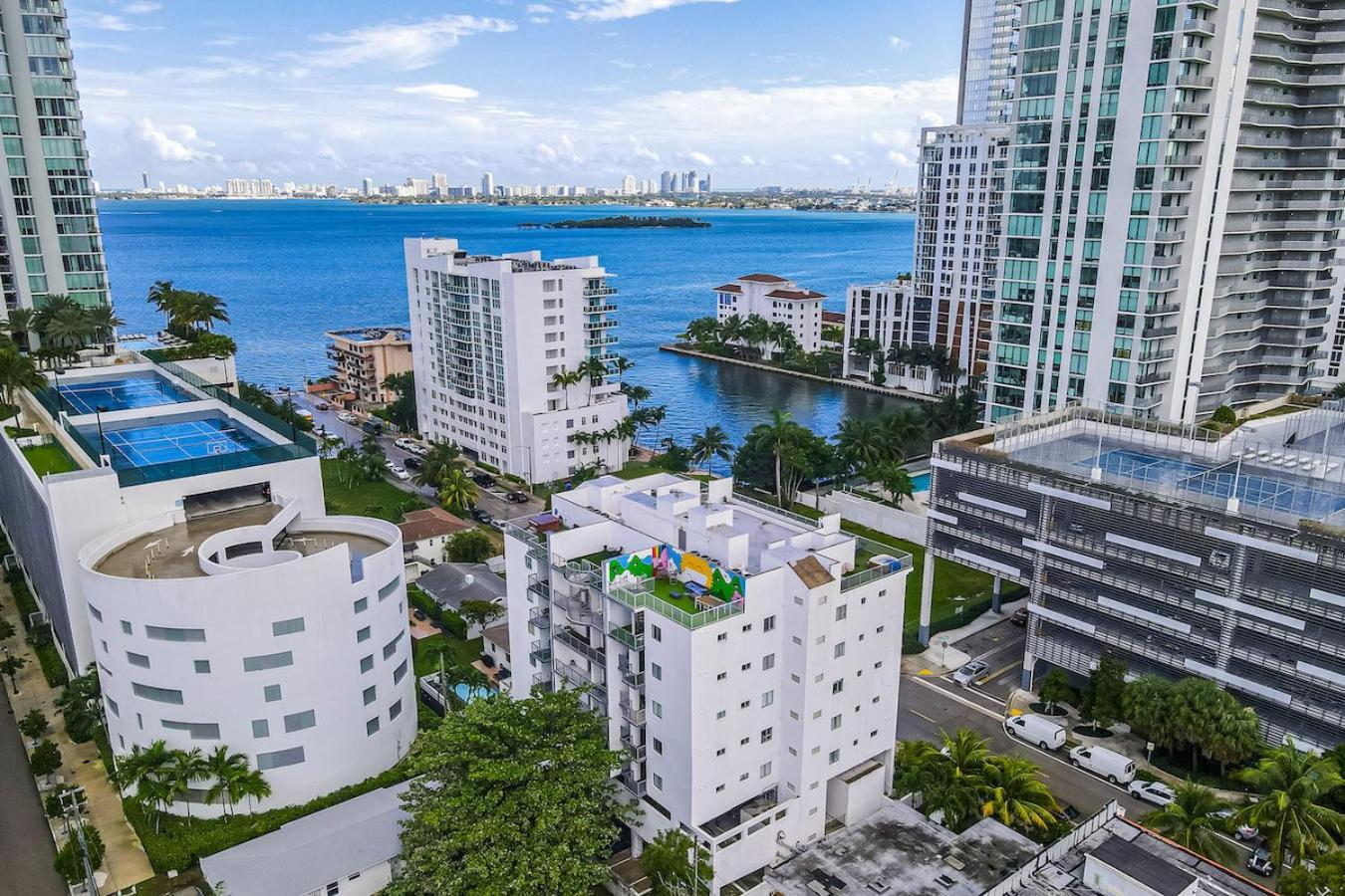 Subtle 2 Bed In Edgewater Downtown With Free Parking Lägenhet Miami Exteriör bild