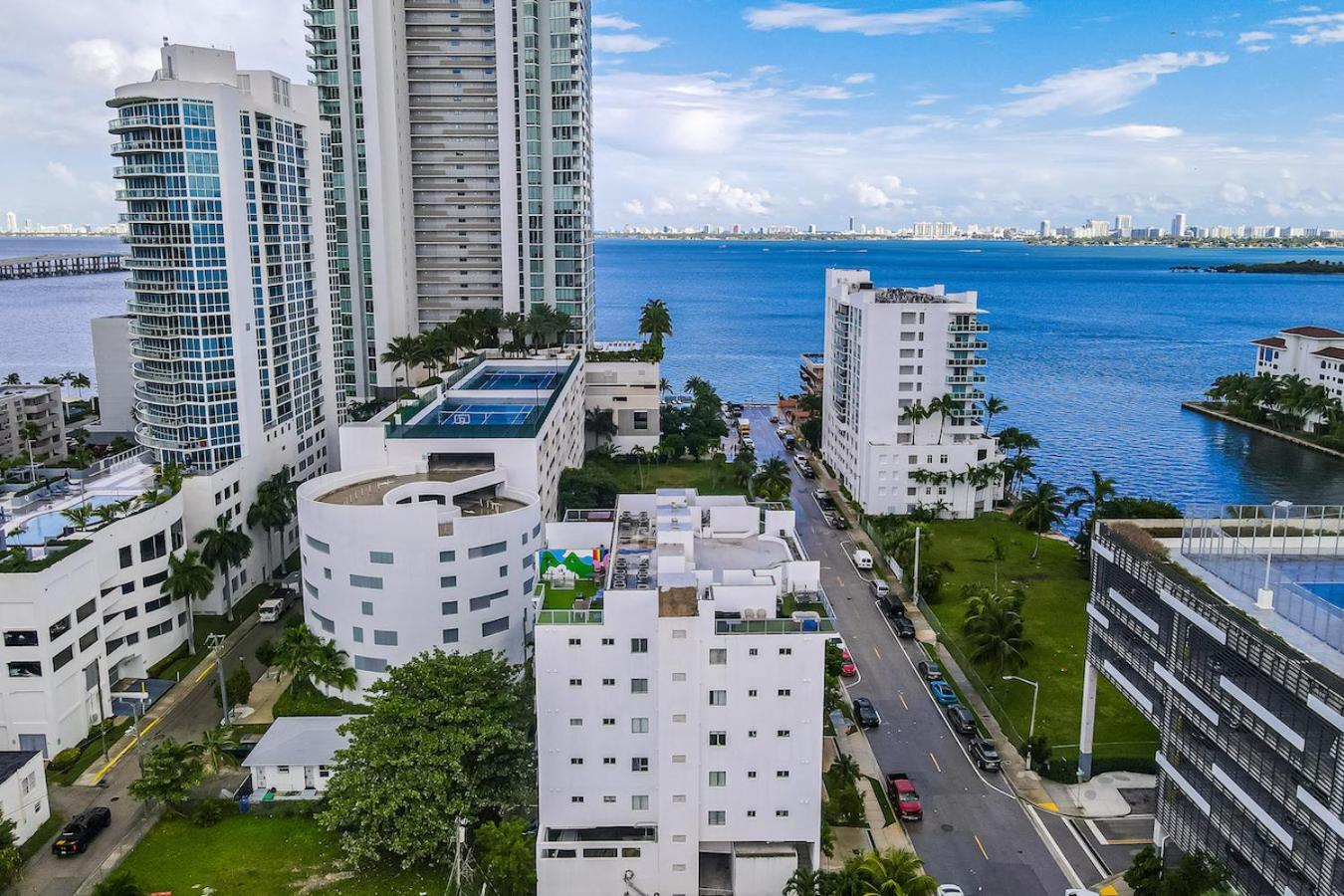 Subtle 2 Bed In Edgewater Downtown With Free Parking Lägenhet Miami Exteriör bild