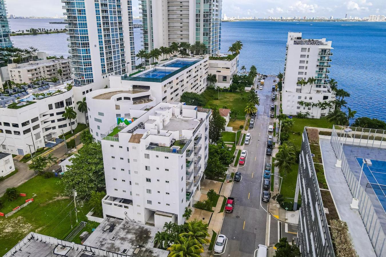 Subtle 2 Bed In Edgewater Downtown With Free Parking Lägenhet Miami Exteriör bild